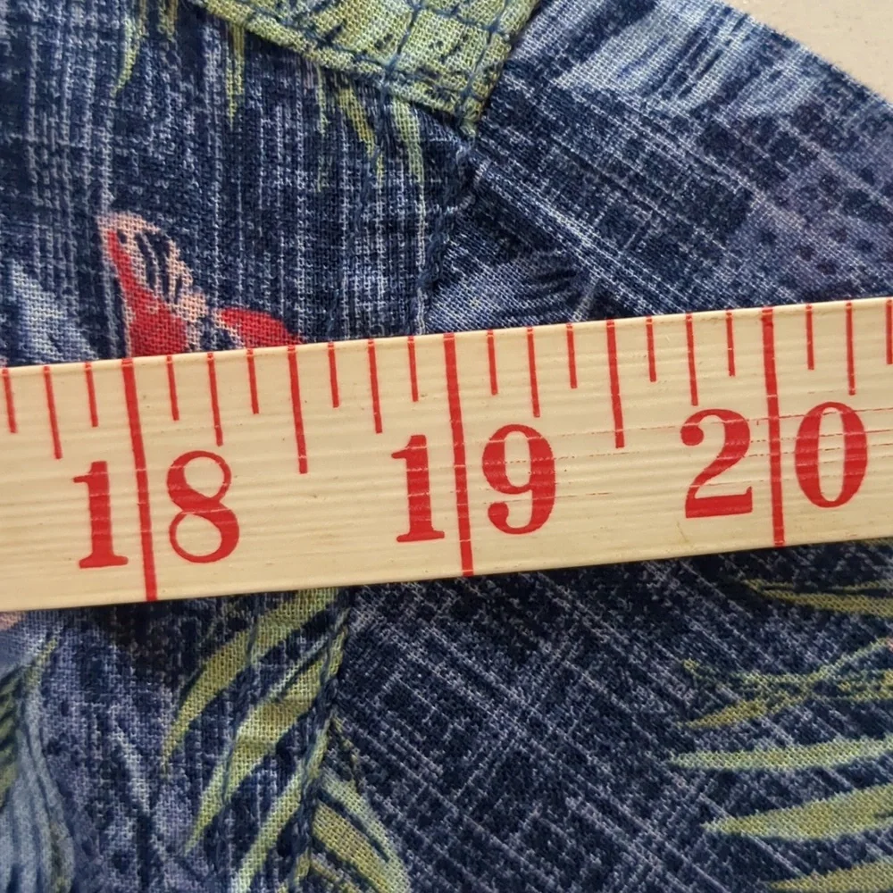 NWT IZOD SALTWATER Men's XL Blue Tropical Short Sleeve Shirt - Picture 3 of 11